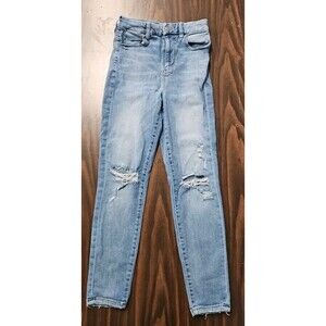 American Eagle Women’s Jeans Distressed Knees Size 6 Short Light Blue Wash